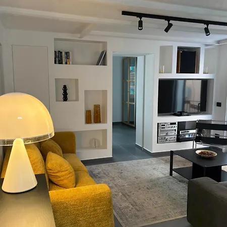 Luxury Almagiro Apartment *